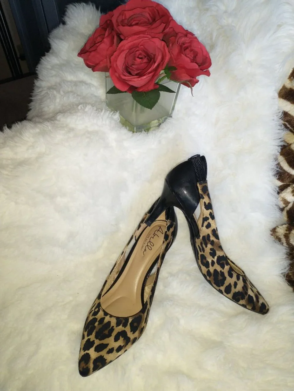 ARABELLA SEALY BLACK PATNT LTHR-LEOPARD-HIGH HEELS-NEW-NEVER WORN-NO TAGS (10) - Picture 1 of 2